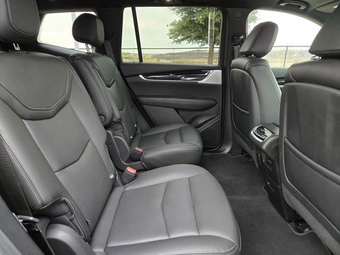 Certified 2023 Cadillac XT6 Premium Luxury w/ Technology Package image 31