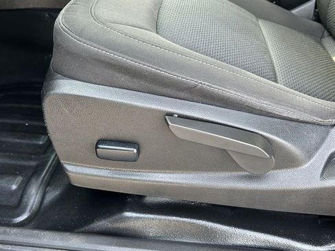 Certified 2022 Chevrolet Colorado LT w/ Fleet Safety Package image 22