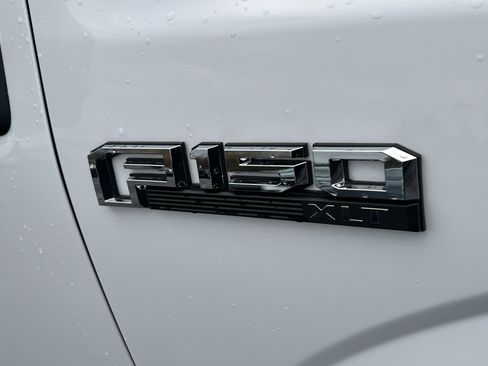 Used 2018 Ford F150 XLT w/ Max Trailer Tow Package image 9