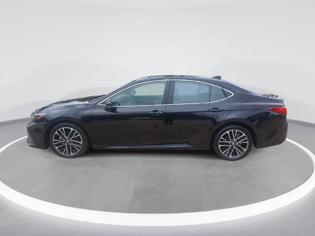 Used 2025 Toyota Camry XLE w/ Premium Plus Package FWD image 8