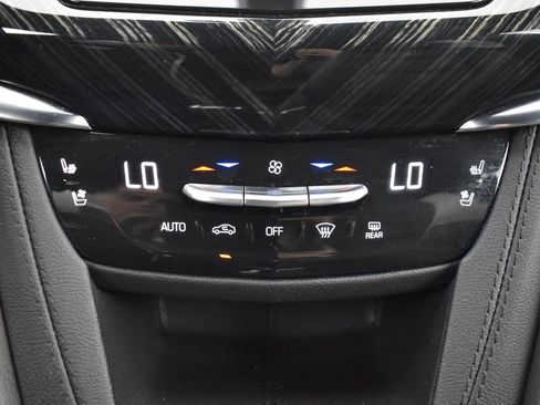 Used 2023 Cadillac XT6 Premium Luxury w/ Technology Package image 22