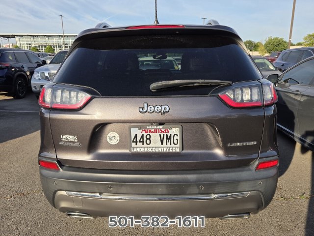 Used 2019 Jeep Cherokee Limited w/ Technology Group AWD/4WD image 3