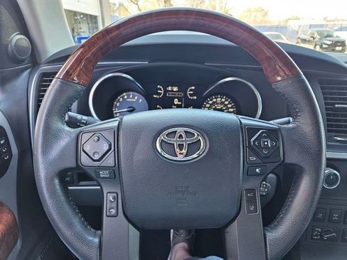 Used 2021 Toyota Sequoia Platinum image 12