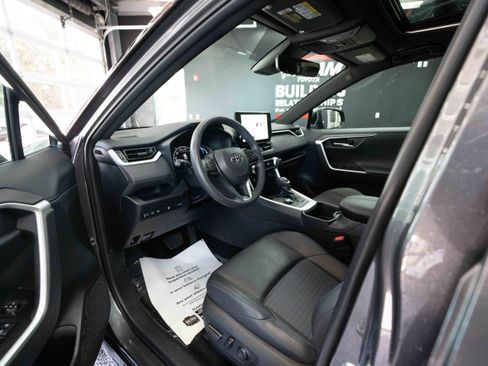 Certified 2023 Toyota RAV4 XSE w/ XSE Grade Weather Package AWD/4WD image 9