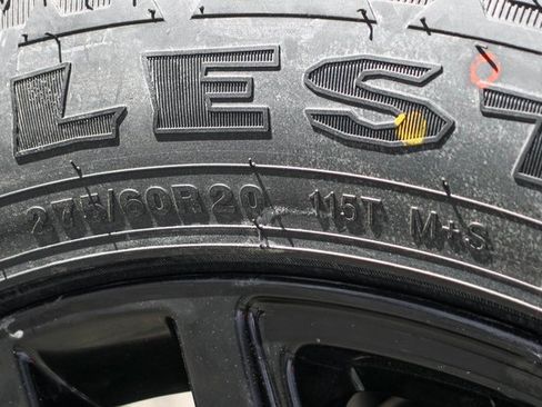 Used 2021 GMC Sierra 1500 Elevation w/ X31 Off-Road Package image 39