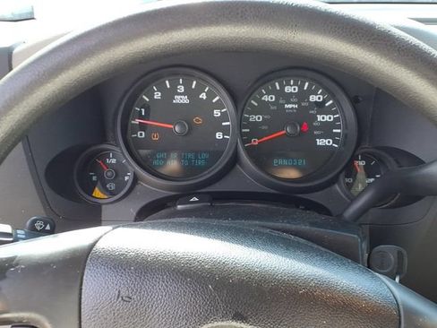 Used 2011 GMC Sierra 1500 W/T w/ Work Truck Preferred Package RWD image 9
