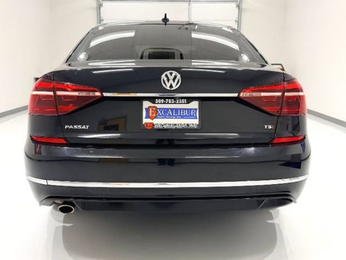 Used 2017 Volkswagen Passat 1.8T R-Line FWD image 7
