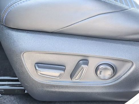 Used 2023 Toyota RAV4 XSE AWD/4WD image 23
