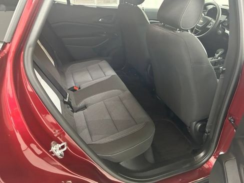 Used 2024 Chevrolet Trax LS w/ LS Convenience Package FWD image 14
