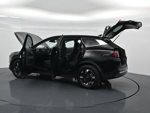 Used 2026 Kia Sportage LX FWD image 35
