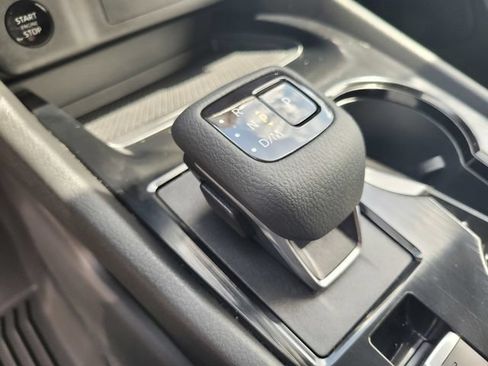 Used 2026 Nissan Rogue SV AWD/4WD image 18