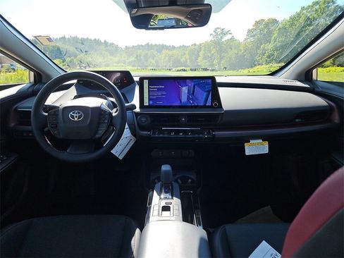 New 2026 Toyota Prius Plug-In Hybrid image 7
