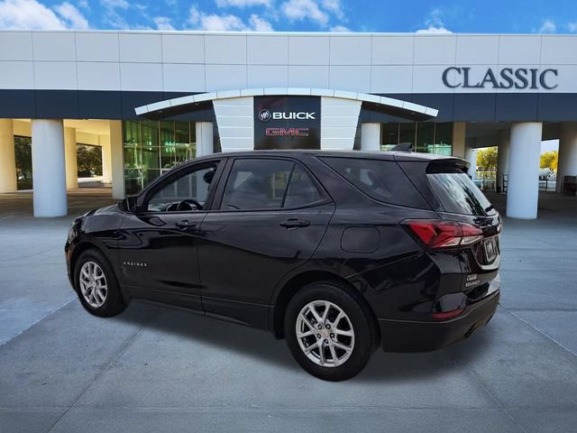 Used 2023 Chevrolet Equinox LS FWD image 6