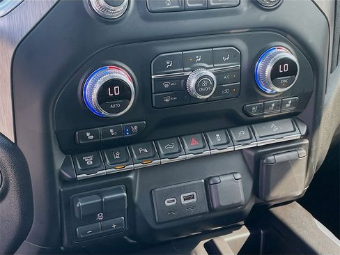 Used 2020 GMC Sierra 2500 Denali w/ Gooseneck/5TH Wheel Package image 20