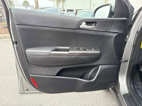 Used 2020 Kia Sportage LX image 22