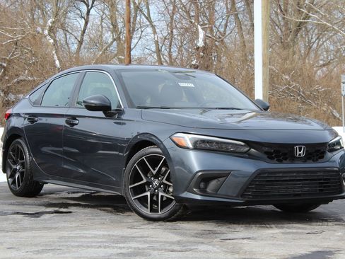 Used 2022 Honda Civic Sport Touring image 1
