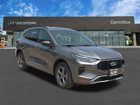Used 2024 Ford Escape ST-Line AWD/4WD image 3