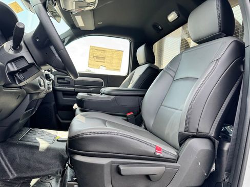 New 2026 RAM 4500 Tradesman w/ Chrome Appearance Group image 18