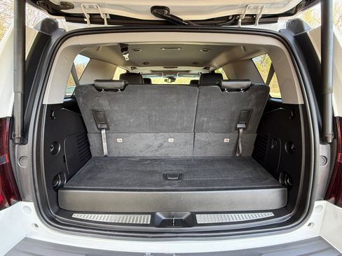 Used 2018 Chevrolet Tahoe LT image 40