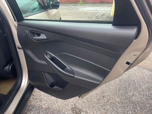 Used 2017 Ford Focus SEL FWD image 25