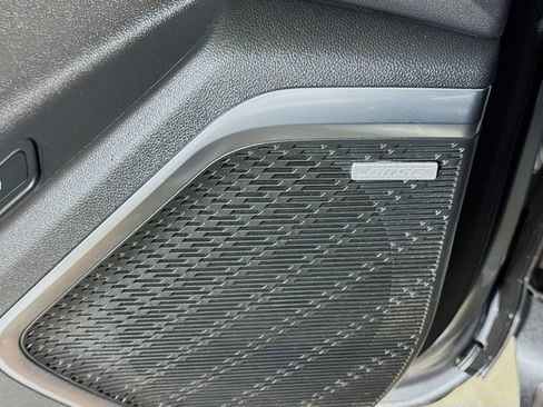 Certified 2025 Buick Enclave Preferred image 17