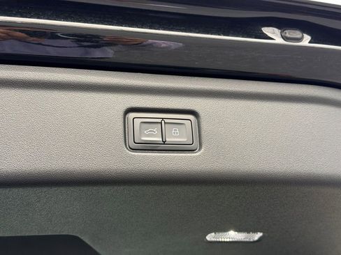 Certified 2025 Audi S6 e-tron Premium Plus w/ Premium Plus image 19