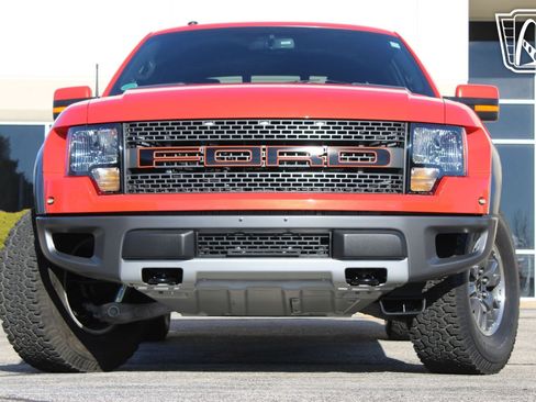 Used 2010 Ford F150 Raptor image 25