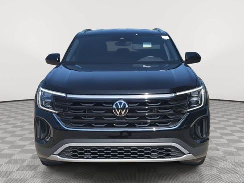 Certified 2026 Volkswagen Atlas Cross Sport SE w/ MDO Package AWD/4WD image 2