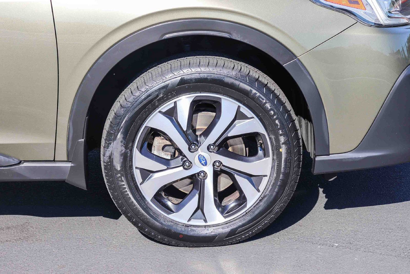 Used 2020 Subaru Outback Limited XT w/ Popular Package #2 AWD/4WD image 11