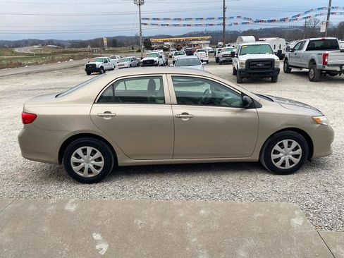 Used 2009 Toyota Corolla FWD image 4
