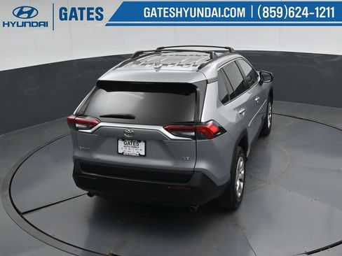 Used 2021 Toyota RAV4 LE FWD image 40