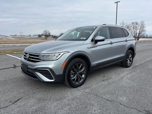 Used 2022 Volkswagen Tiguan SE image 25