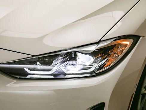 Certified 2024 BMW i4 eDrive40 w/ Premium Package RWD image 8