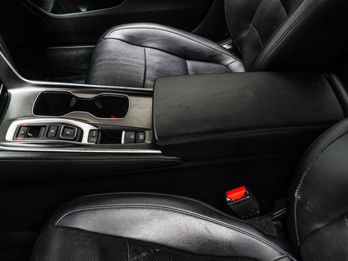 Used 2021 Honda Accord Touring image 19