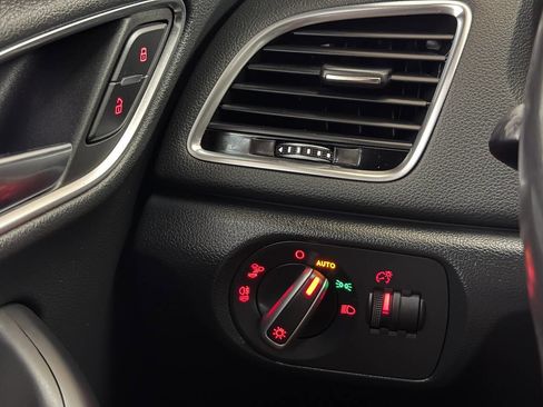 Used 2017 Audi Q3 2.0T Premium Plus w/ Premium Plus Package image 56