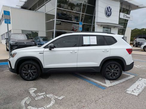 Certified 2023 Volkswagen Taos S FWD image 3