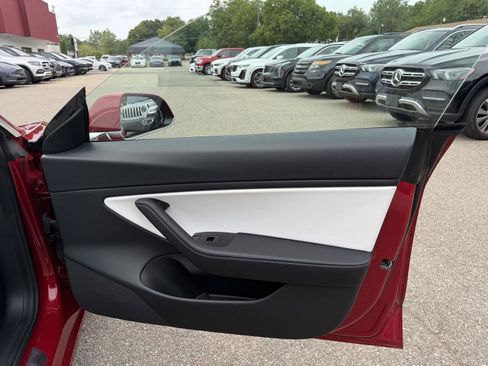 Used 2020 Tesla Model 3 Performance AWD/4WD image 25