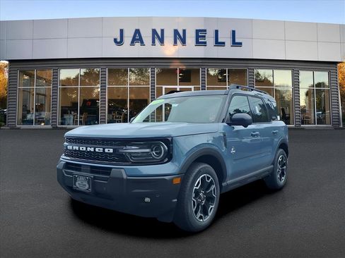 New 2025 Ford Bronco Sport Outer Banks w/ Outer Banks Tech Package+ image 1