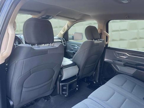 Used 2020 RAM 1500 Big Horn RWD image 19
