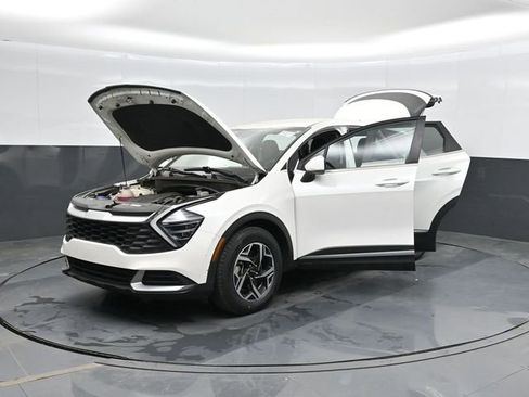 Used 2024 Kia Sportage LX FWD image 42