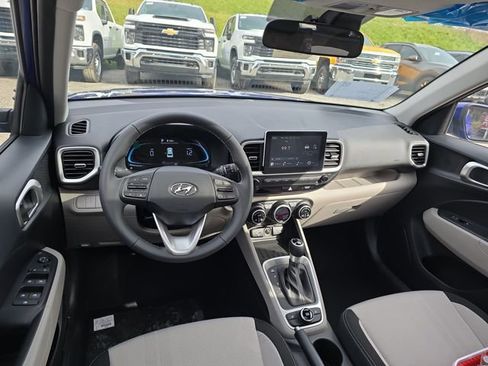 New 2026 Hyundai Venue SEL image 6