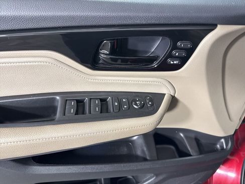 Used 2022 Honda Odyssey Touring image 18