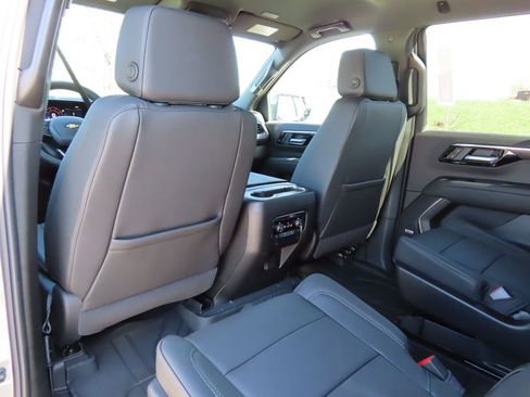 New 2026 Chevrolet Tahoe LT w/ Comfort Package AWD/4WD image 26