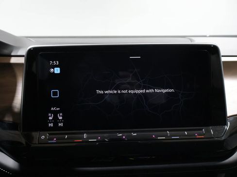 Used 2024 Volkswagen Atlas SE image 25