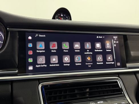 Certified 2022 Porsche Panamera 4 Platinum Edition image 41