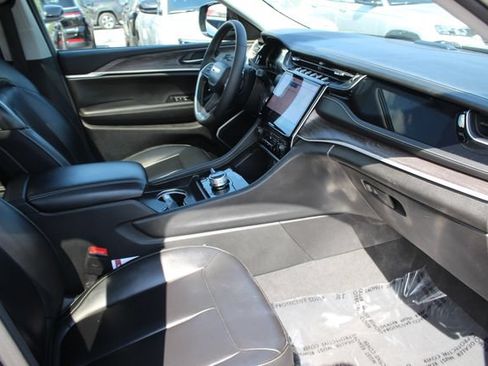 Used 2024 Jeep Grand Cherokee Limited 4xe AWD/4WD image 38