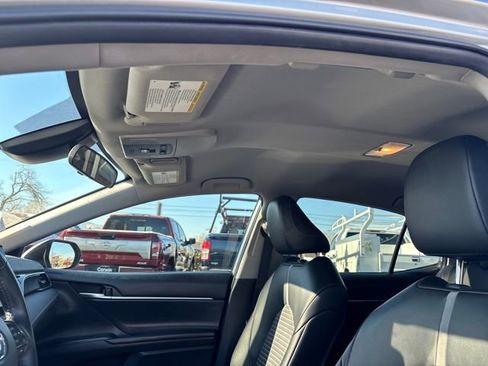 Used 2021 Toyota Camry SE image 23