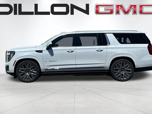 New 2026 GMC Yukon XL Denali Ultimate AWD/4WD image 7