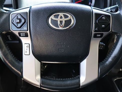 Used 2018 Toyota 4Runner SR5 AWD/4WD image 54