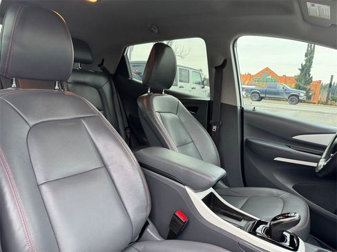 Used 2019 Chevrolet Bolt Premier w/ Infotainment Package image 10
